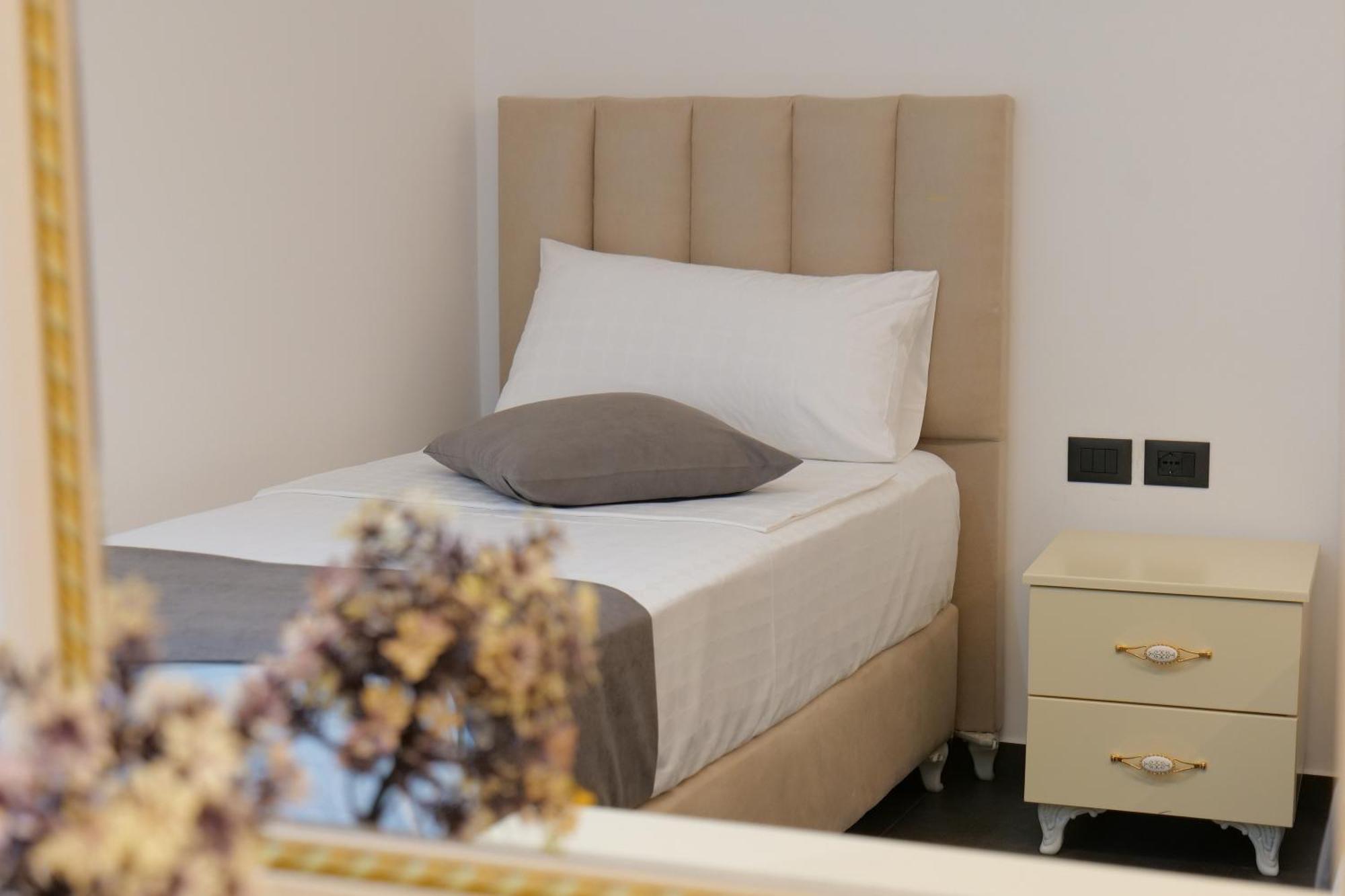 Apartment Celaj *